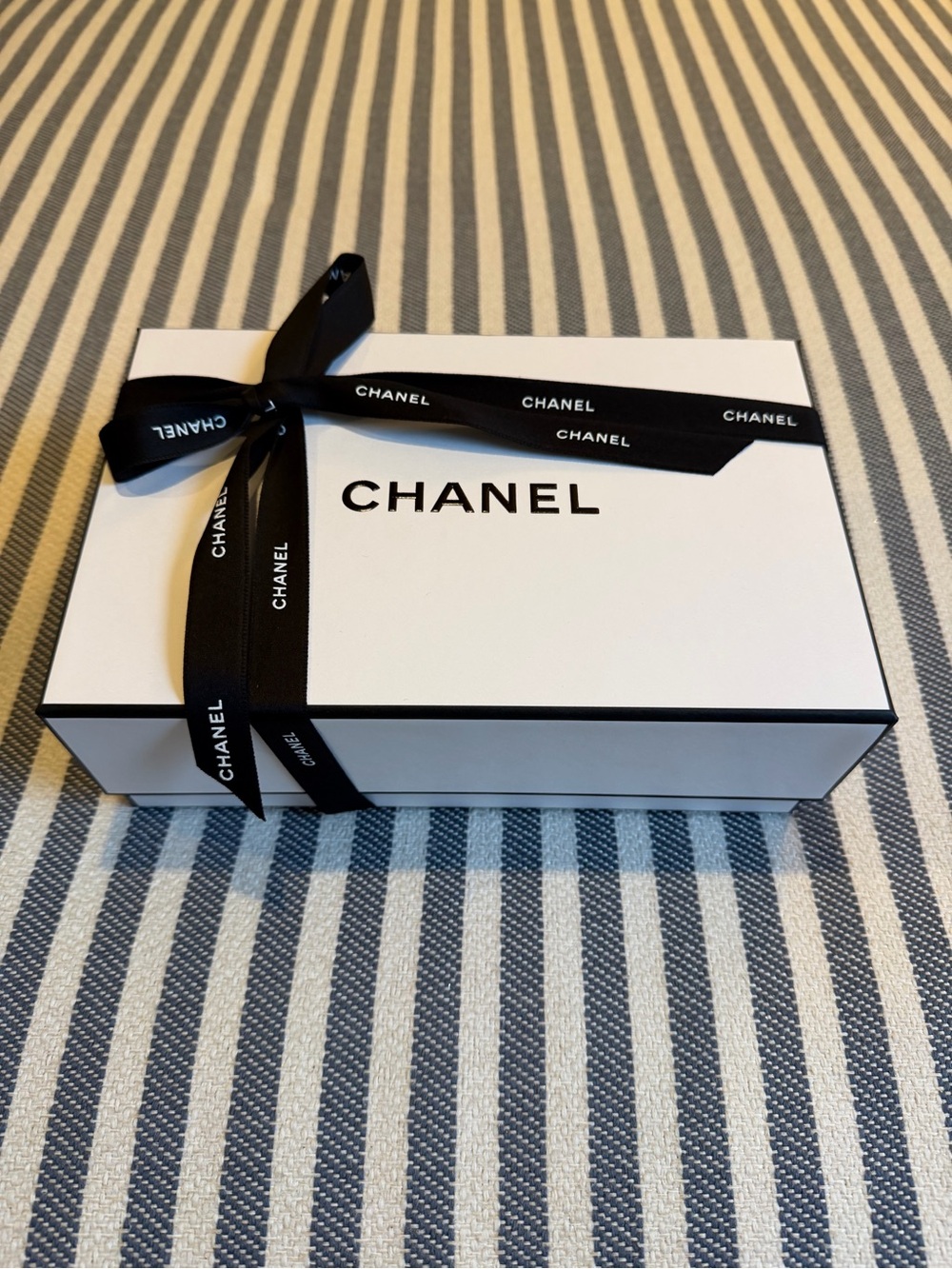 CHANEL White Box with Black Logo Ribbon 🖤